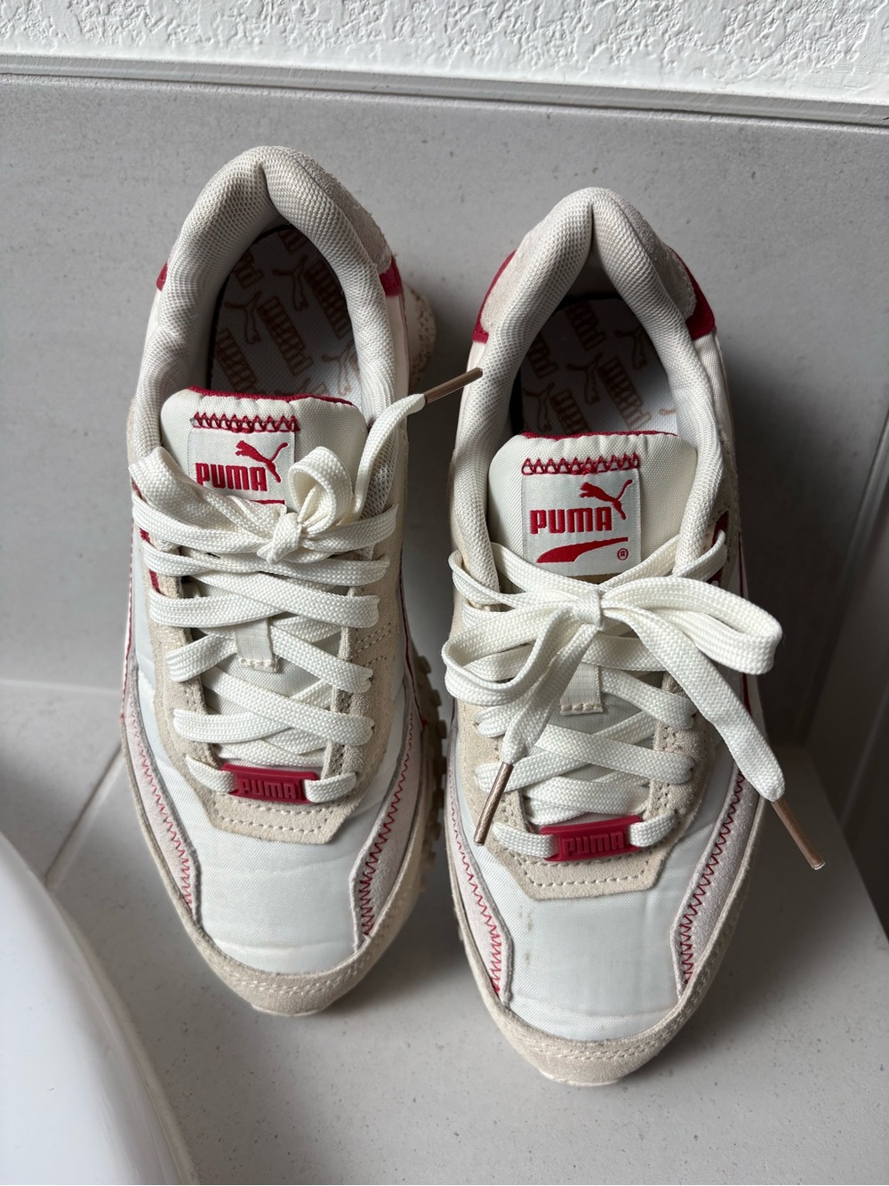 Women Puma Cream and Red Retro Low-Top Sneakers